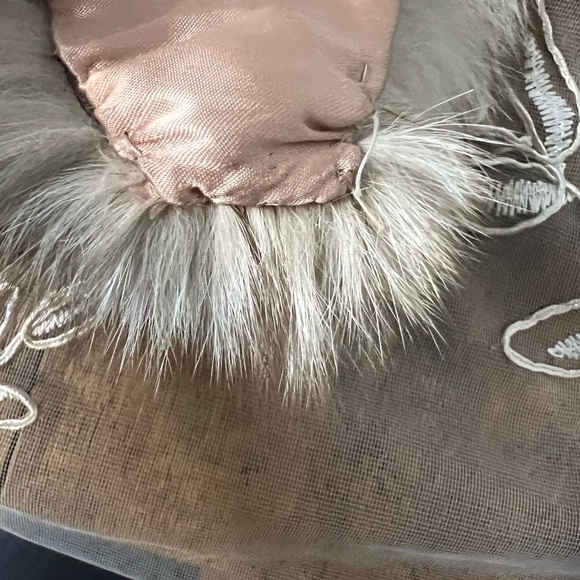 Vintage fox fur stole. - Picture 9 of 12